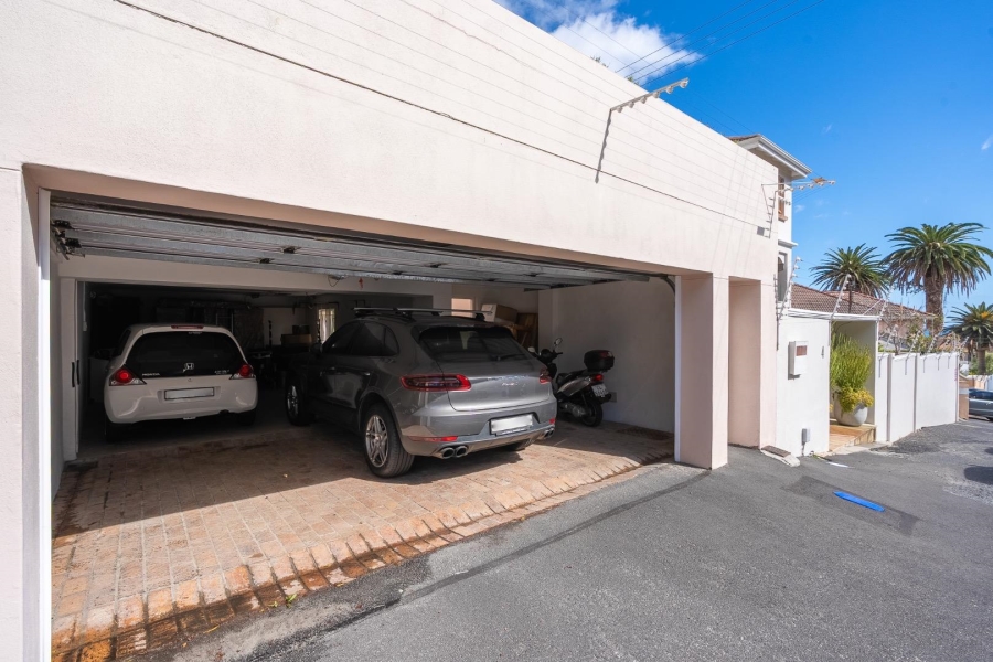 2 Bedroom Property for Sale in Bantry Bay Western Cape